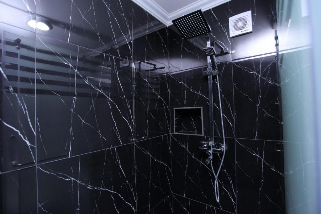 Overlooking Registan Square Luxury 2 Bedrooms Apartment Samarkand Buitenkant foto
